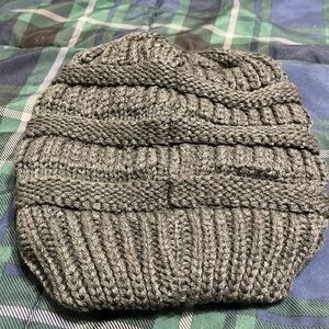 New gray knit beanie with faux fur lining. Winter hat   Warm
